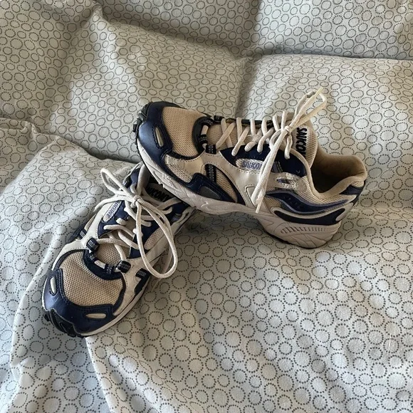 Shoes - Picture 1 of 3